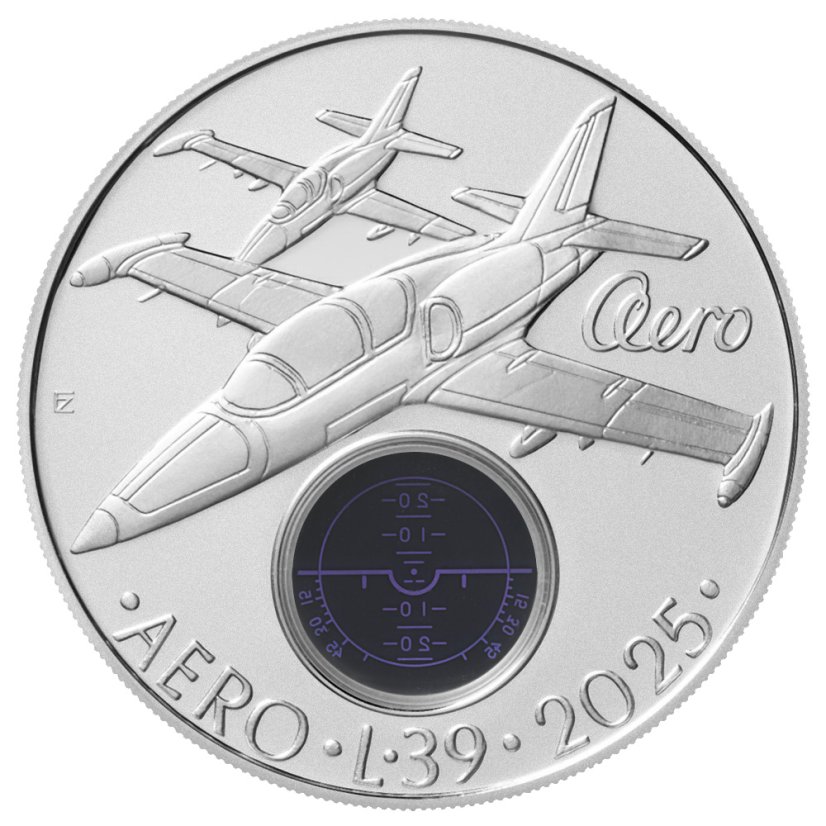 500 Kč Aero L-39 Albatros, rub - standard 2025, foceno na tmavém pozadí